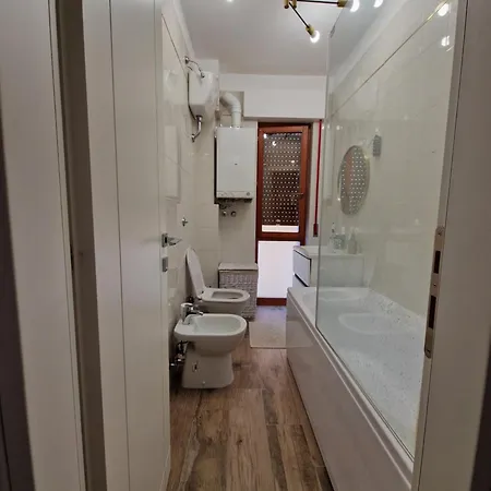 Center Modern Apartment *
